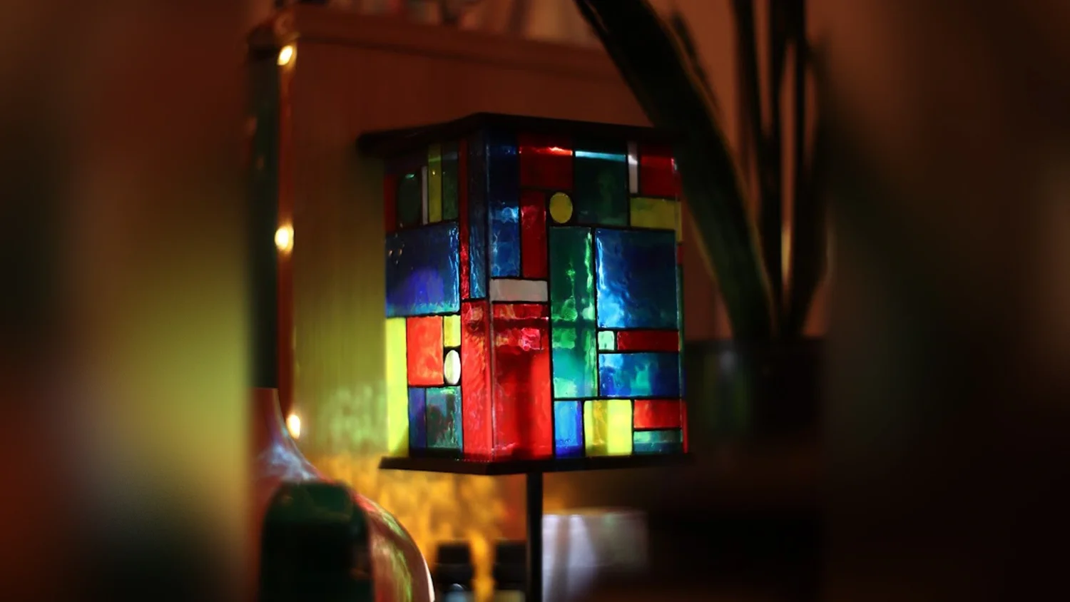 Glass Pane Lamp Stand